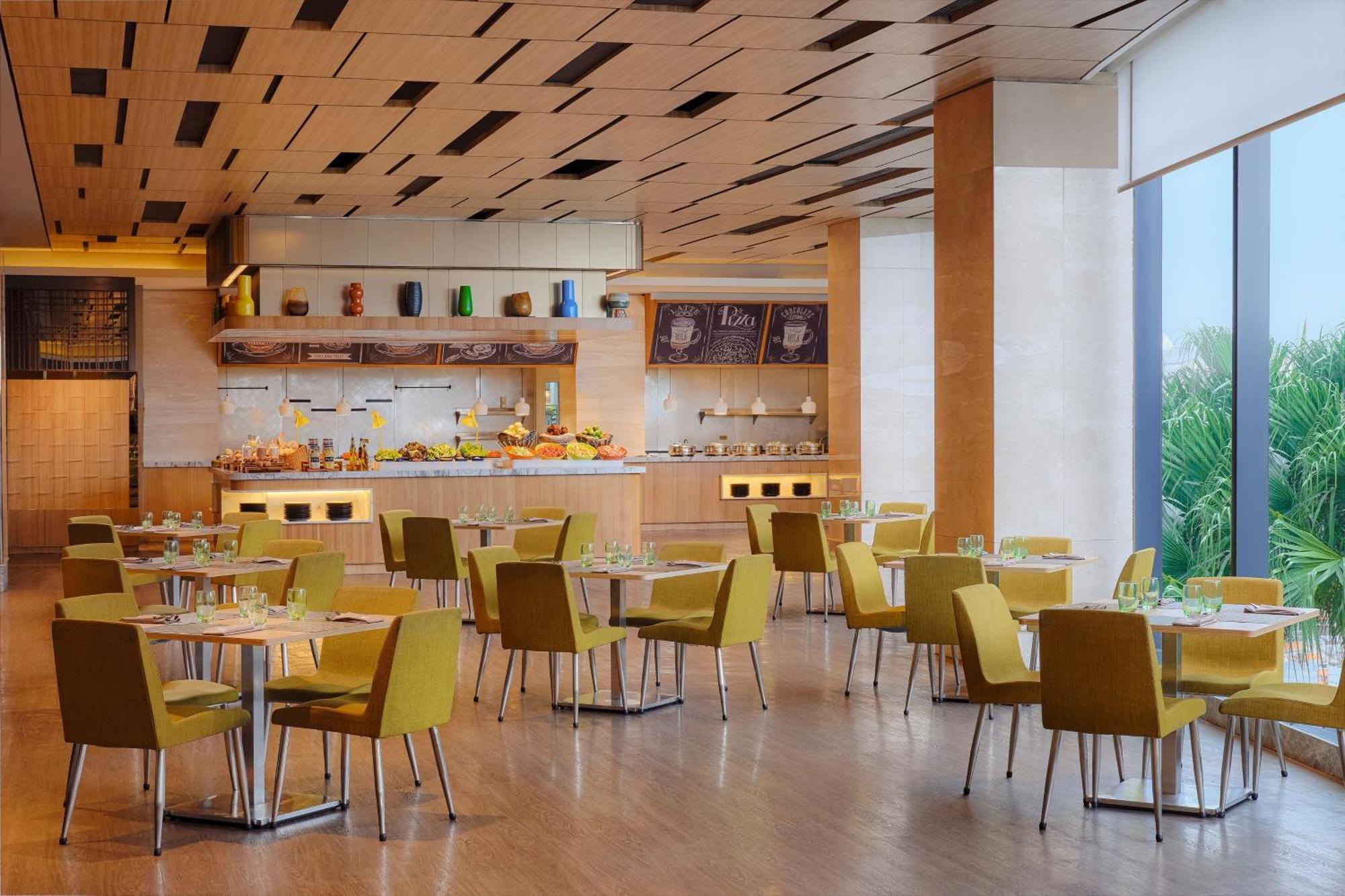 Four Points By Sheraton Surabaya, Tunjungan Plaza Eksteriør billede