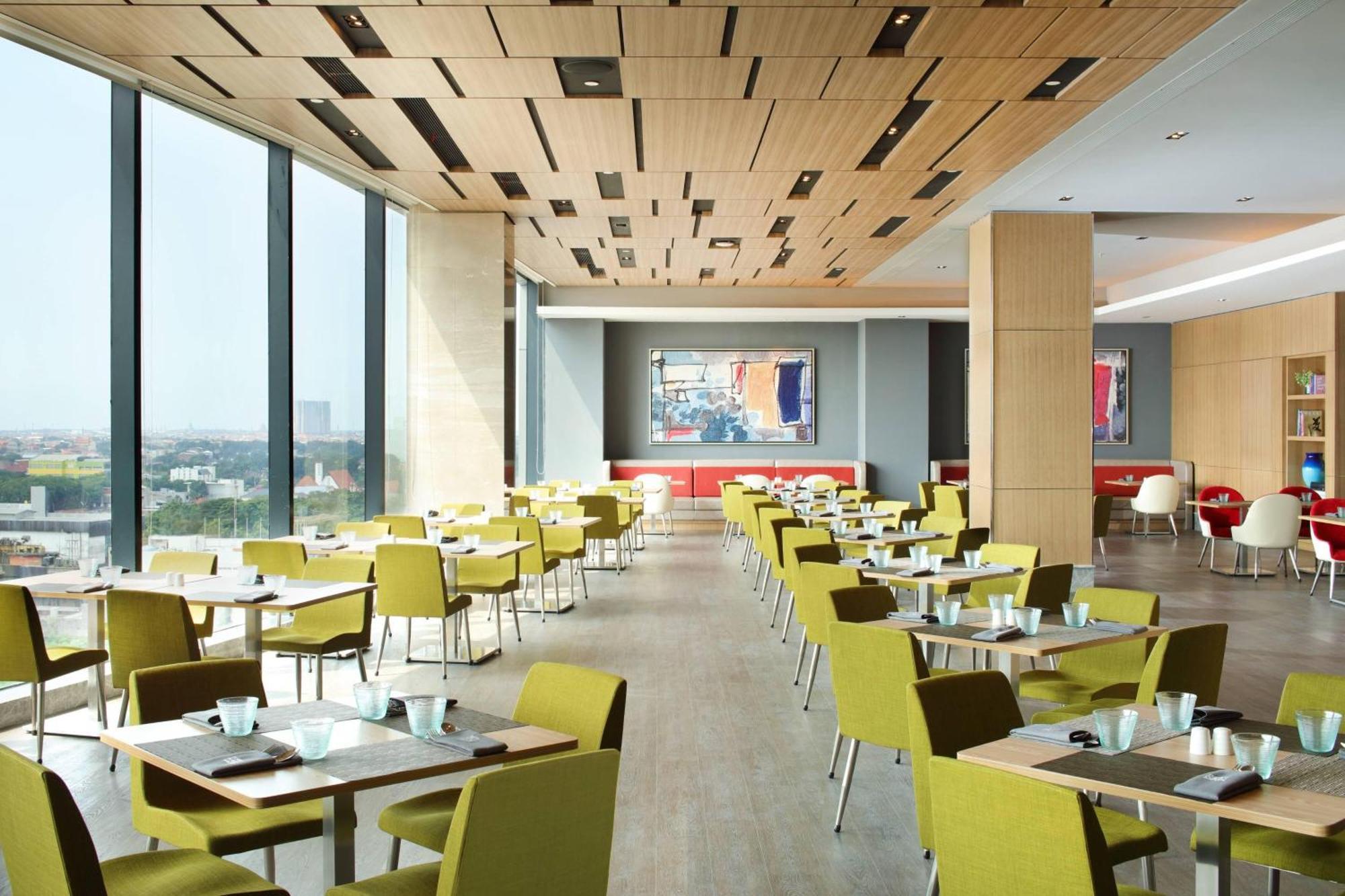 Four Points By Sheraton Surabaya, Tunjungan Plaza Eksteriør billede