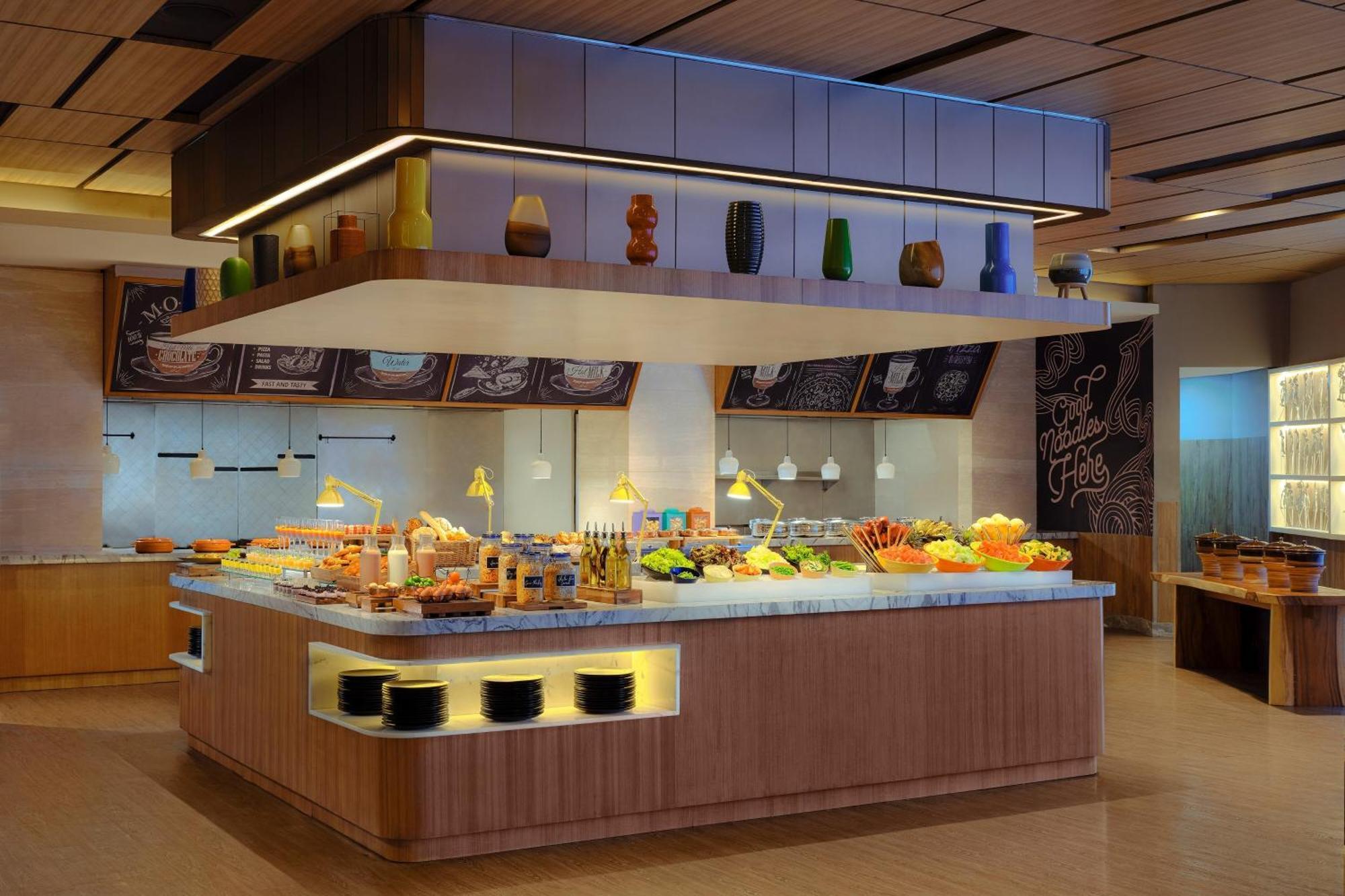 Four Points By Sheraton Surabaya, Tunjungan Plaza Eksteriør billede