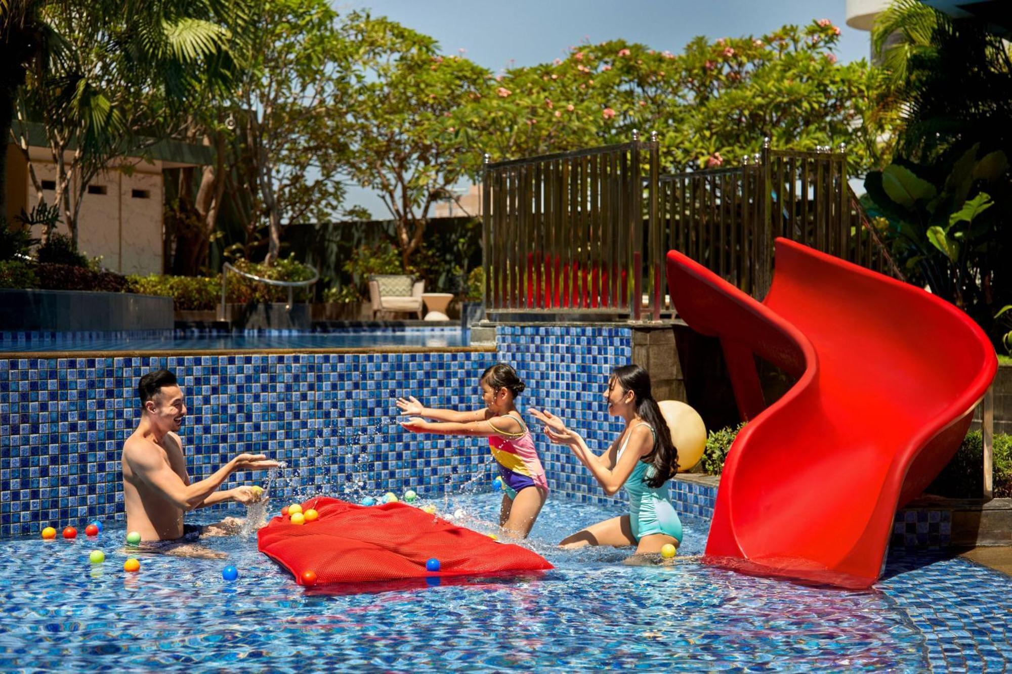 Four Points By Sheraton Surabaya, Tunjungan Plaza Eksteriør billede