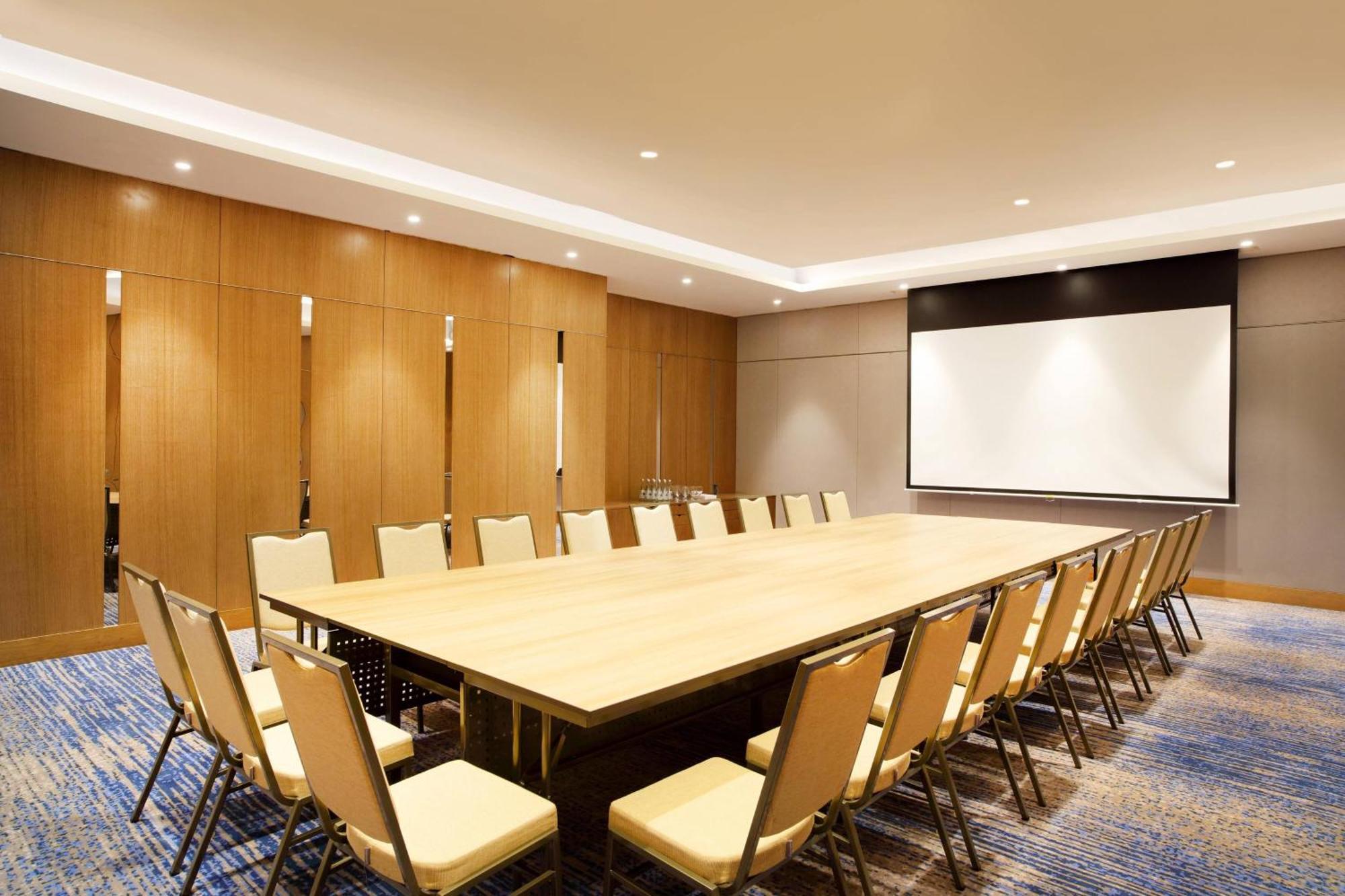 Four Points By Sheraton Surabaya, Tunjungan Plaza Eksteriør billede